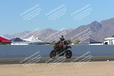 media/Nov-06-2023-Moto Forza (Mon) [[ce023d0744]]/4-Beginner Group/Session 4 (Finish Line Checker)/